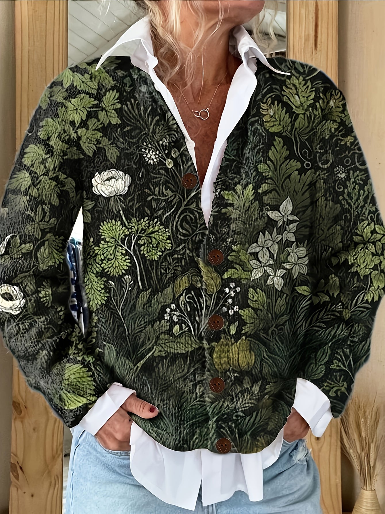 Women'S  Crew Neck Sweater with Button Detail 3D Floral Print Knit Cardigan