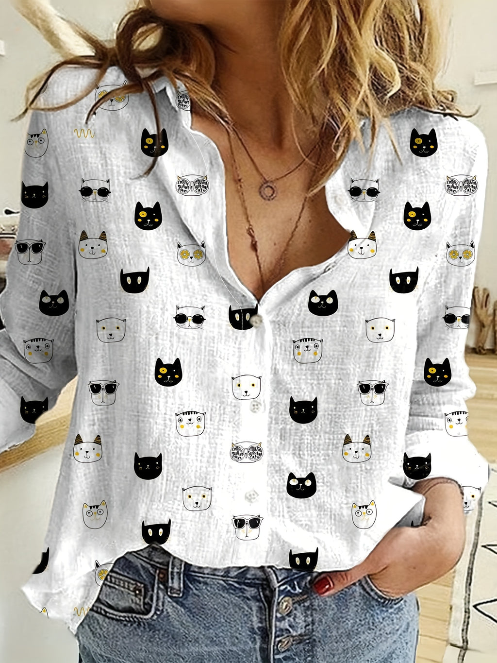 Cute print casual long-sleeved button-down shirt with cute little animals Random shipment