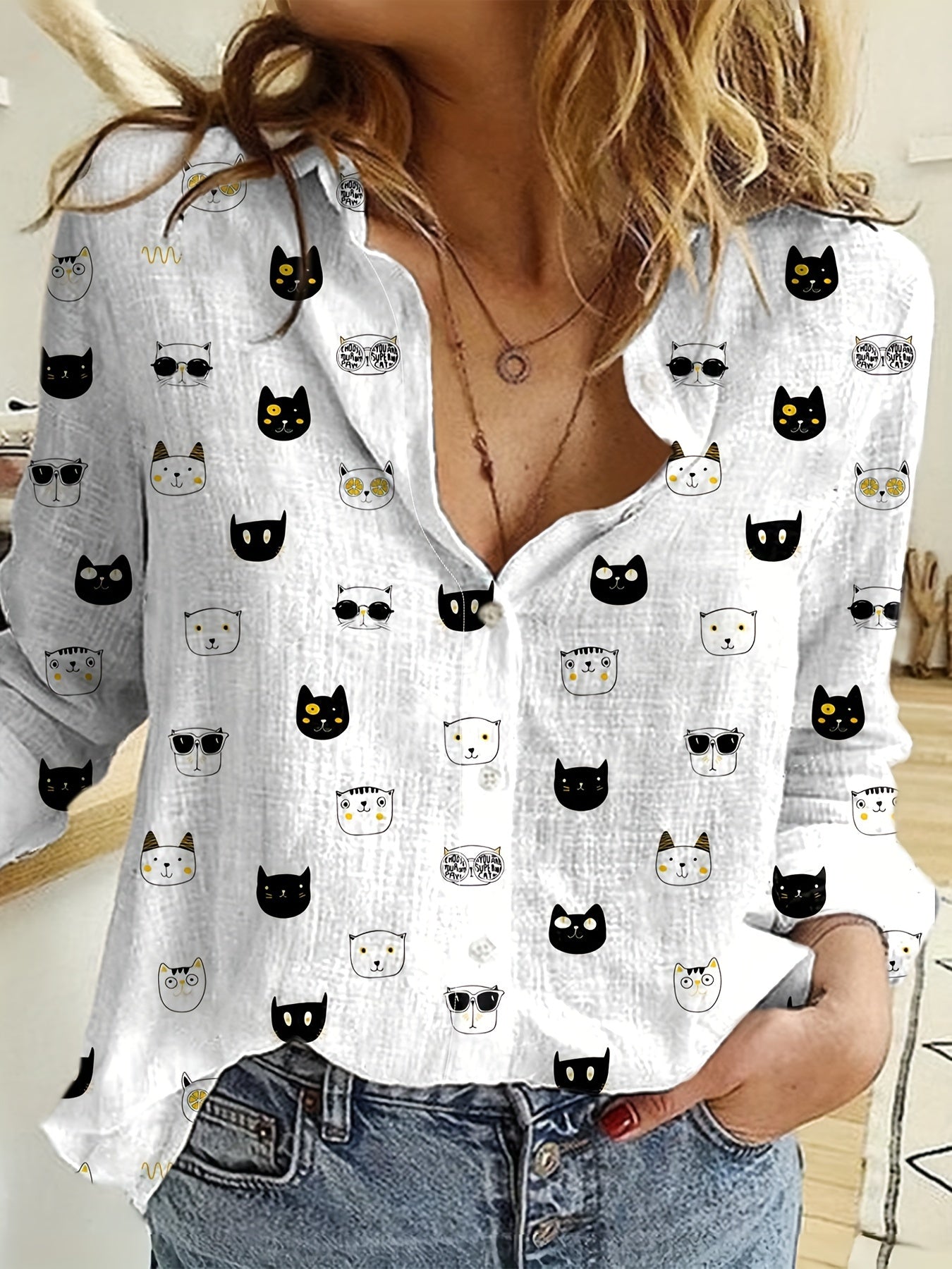 Cute print casual long-sleeved button-down shirt with cute little animals Random shipment