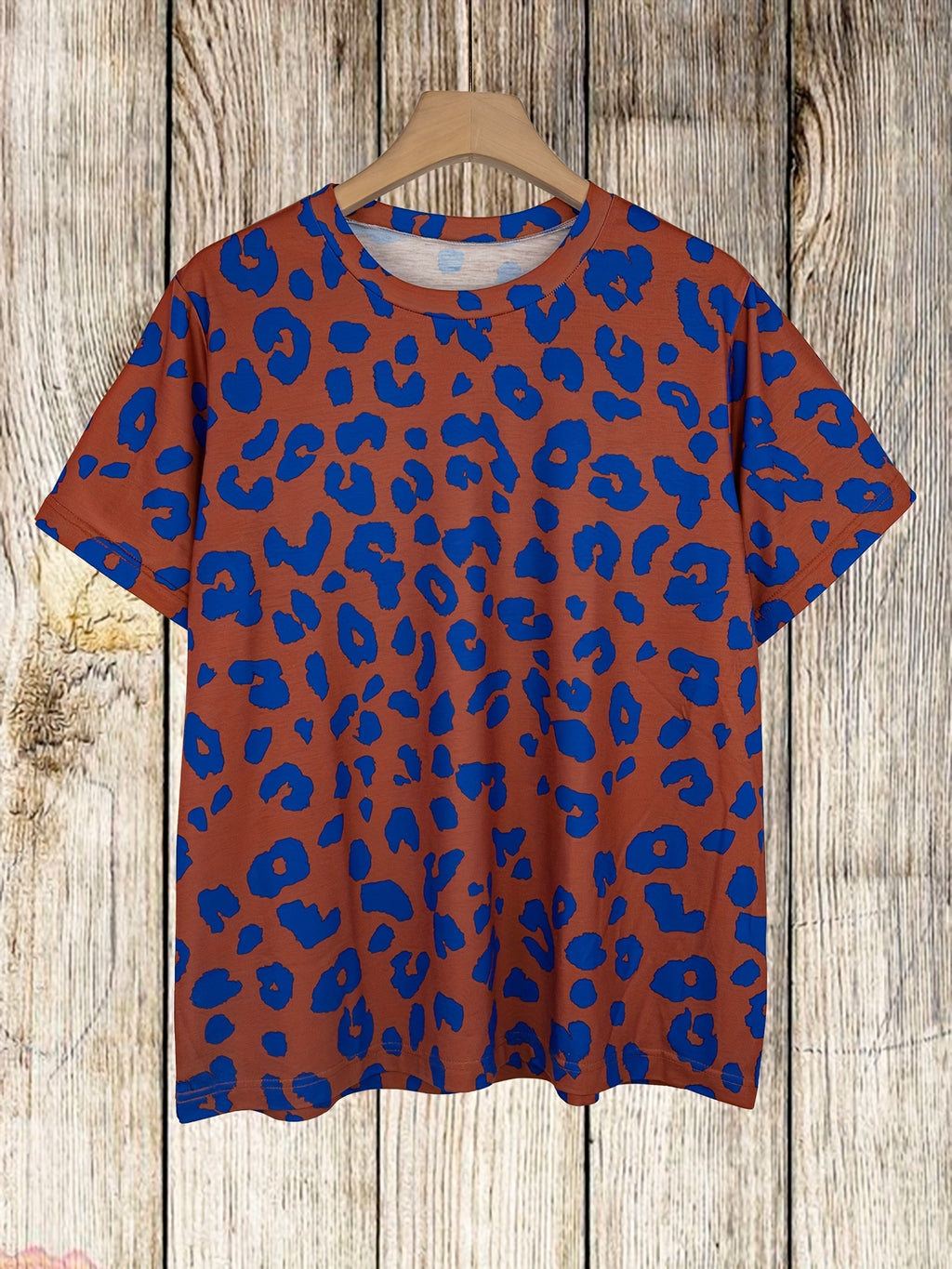 Contrast leopard print crewneck short sleeve plus-size T-shirt Random shipment
